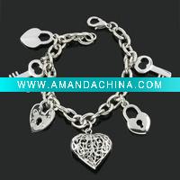 Wholesale Cute romantic peach heart charm bracelets