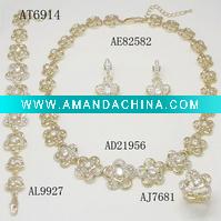 Wholesale wedding jewelry set with cubic zircon wedding necklace, barcelet, earring and ring
