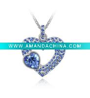 Wholesale herat shape alloy pendant necklace with inlaying crystal
