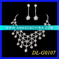 Wholesale fashion simple rhinestone wedding necklace set