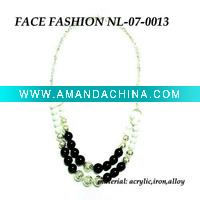 Wholesale fashion glass necklace