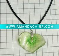 Wholesale fashion beautiful glass necklace