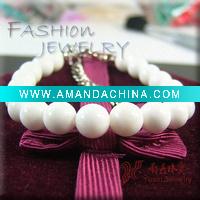 Wholesale White tridacna shell bracelet / GuangZhou Natural Jewelry