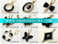 Wholesale Onyx style gold tone black necklace
