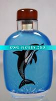 Wholesale present for crystal snuff bottle inside painted dolphin picture as handicraft