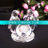 Wholesale crystal figurine with clock