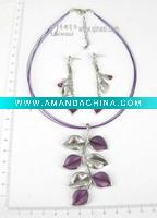 Wholesale epoxy necklace