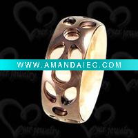 Wholesale the titanium lip rings cutting design