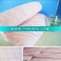 Wholesale Pure light yellow silk quilt