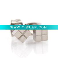 Wholesale TITANIUM CUBE STUD EARRINGS