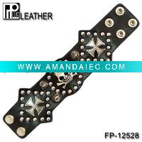 Wholesale Fashion leather bracelet with skull and crosses