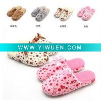 Wholesale indoor slippers