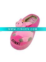 Wholesale cute pig cartoon slipper