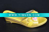 Wholesale Lovely cute fashionable girls sandals and slippers