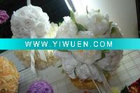 Wholesale wonderful customer like artificial silk roses kissing flower ball