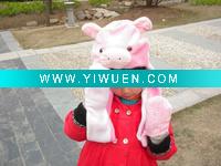 Wholesale plush hat,plush pig hat with glove