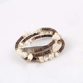 Wholesale Alloy Necklace In Men's Head In Golden Color