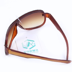 Wholesale Brown Sunglasses With Brown Frame In OPP Bag Package