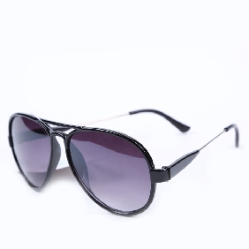 Wholesale Brown Sunglasses With Black Frame In OPP Bag Package