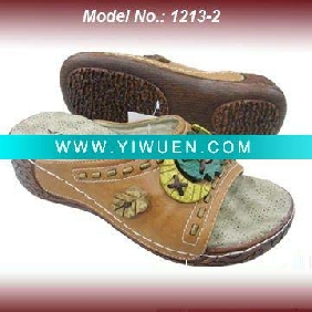 Wholesale 2011 Lady Fashion PU Massage Sandal Slipper with coconut shell