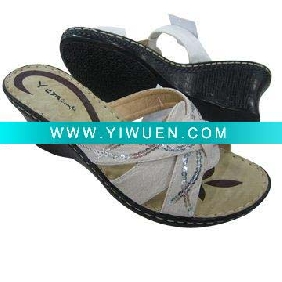 Wholesale PU Women Wedge-heeled Slipper with Massage