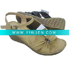 Wholesale PU Lady Mid-heeled Sandals with massage