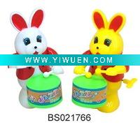 Wholesale Wind up rabbit play the drum
