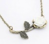 Wholesale Fashion Jewelry Alloy Flower Pendant Necklace